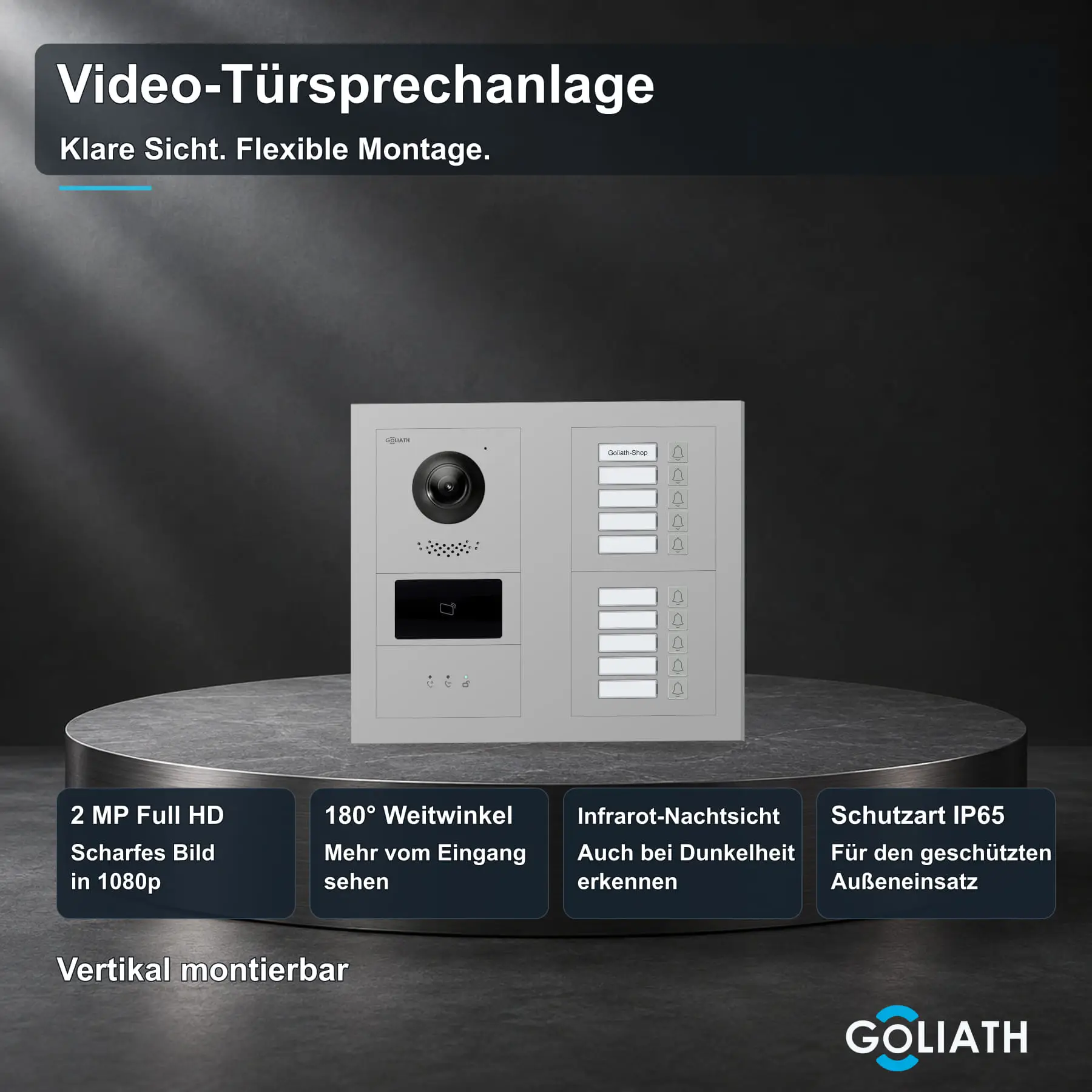 Goliath Premium-Line-Außenstation in Silber mit Kamera, 10 Klingeltasten, RFID-Leser und Feedback-Anzeige. Zwei aufrechte Modulspalten nebeneinander auf Naturstein.